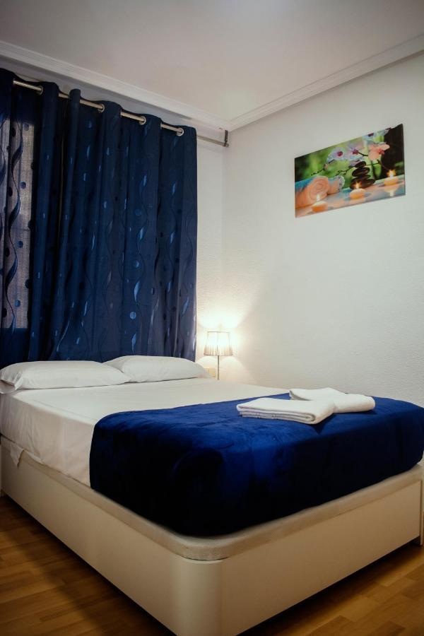 Hostal Artico Madrid Ngoại thất bức ảnh